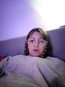 naughtymilfT online show from 17, 2, 2025