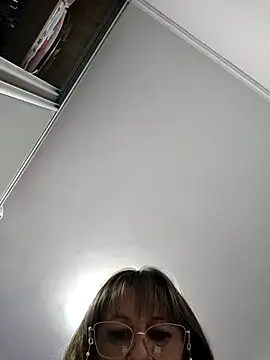 naughtymilfT online show from 20, 2, 2025