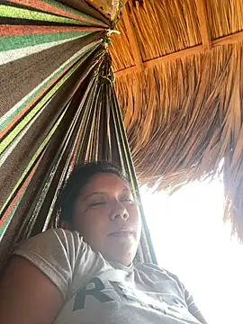 Dellyyymusic online show from 5, 4, 2026