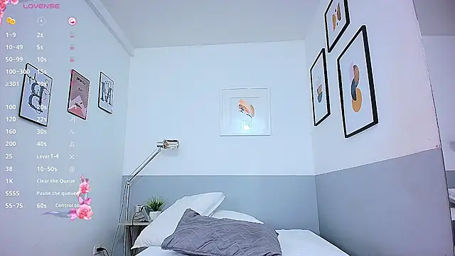 Snapshot of littlee_emilyy_ chatting on 5, 3, 2025 littlee emilyy online show from 5, 3, 2025