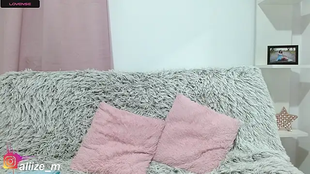 aliicee m online show from 19, 3, 2025
