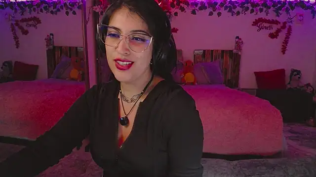 azahar  ziiz online show from 10, 11, 2025