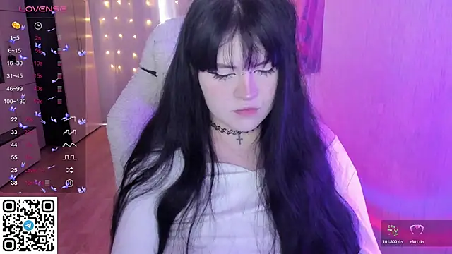 SelenaCute online show from 4, 3, 2026