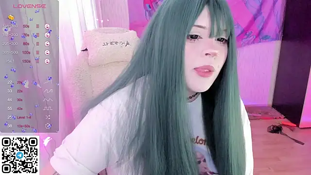 Snapshot of SelenaCute chatting on 15, 5, 2026 SelenaCute online show from 15, 5, 2026