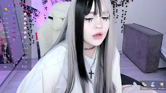 SelenaCute online show from 9, 11, 2025