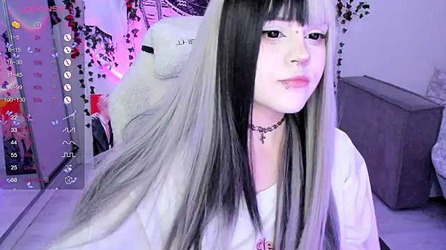 SelenaCute online show from 23, 11, 2025