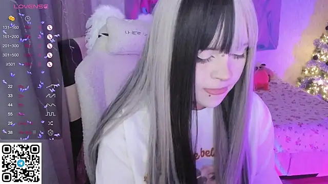 SelenaCute online show from 16, 12, 2025