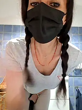 Silvia Zeno online show from 13, 10, 2025