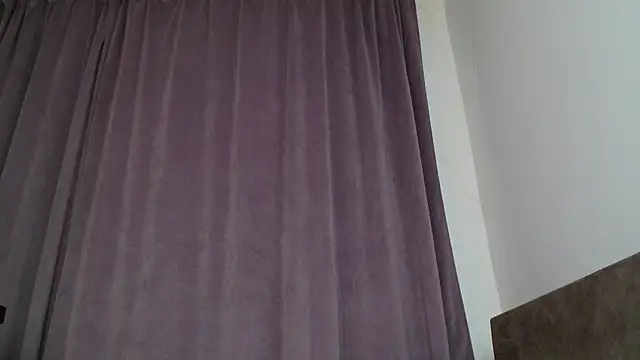 Snapshot of LadyMilfxxx chatting on 30, 10, 2025 LadyMilfxxx online show from 30, 10, 2025