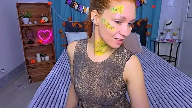 LucieHells online show from 30, 10, 2025