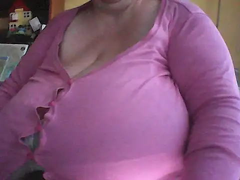 Nataliesbestjuggs online show from 14, 6, 2026