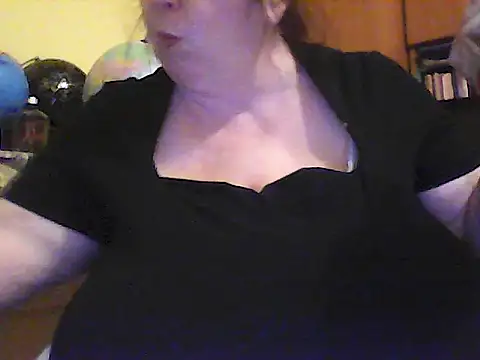 Snapshot of Nataliesbestjuggs chatting on 28, 5, 2026 Nataliesbestjuggs online show from 28, 5, 2026