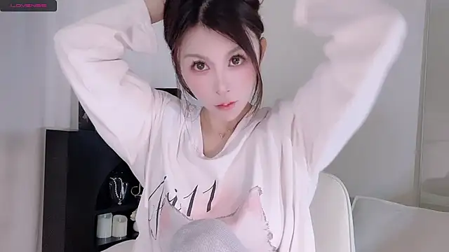 lvy-w online show from 30, 10, 2025