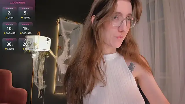 Snapshot of Lola_Missy chatting on 8, 11, 2025 Lola Missy online show from 8, 11, 2025