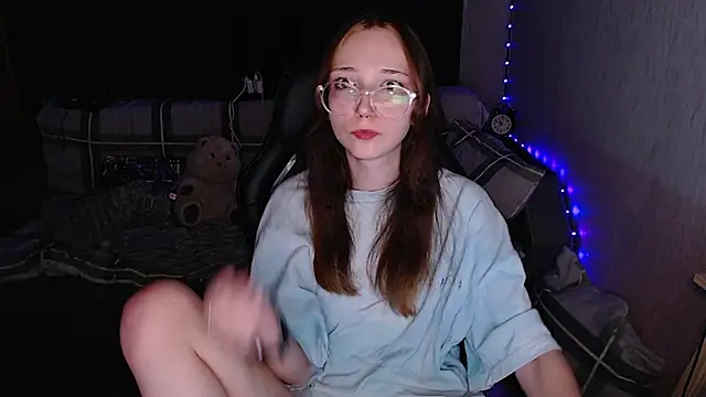 AmeliaKamishiro online show from 17, 10, 2025