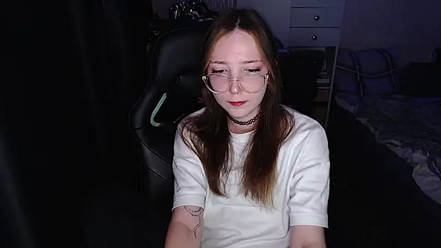 AmeliaKamishiro online show from 27, 11, 2025