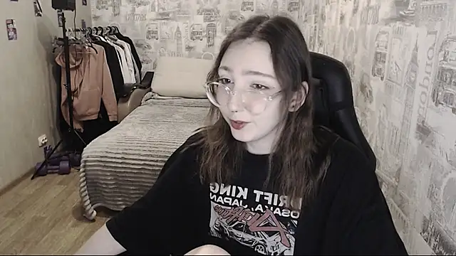 AmeliaKamishiro online show from 5, 12, 2024