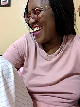 Snapshot of Malaika_Nkosi chatting on 1, 10, 2025 Malaika Nkosi online show from 1, 10, 2025