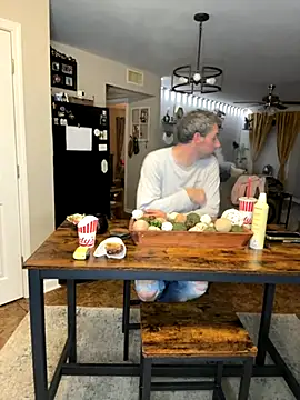 Snapshot of MnM4ever chatting on 15, 11, 2025 MnM4ever online show from 15, 11, 2025