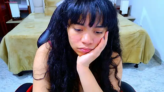 laureentt  online show from 28, 11, 2025