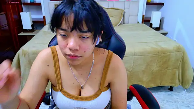 laureentt  online show from 29, 11, 2025