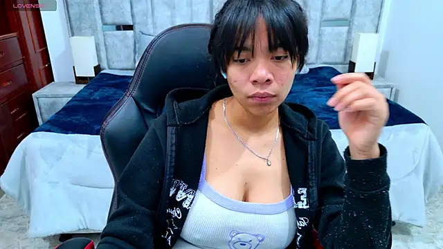 laureentt  online show from 3, 2, 2026