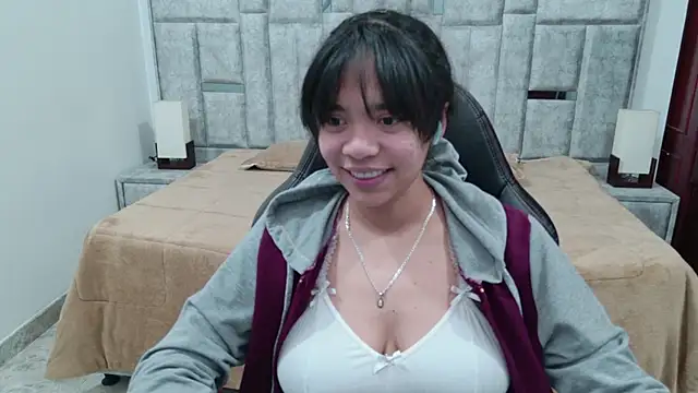 laureentt  online show from 22, 4, 2026