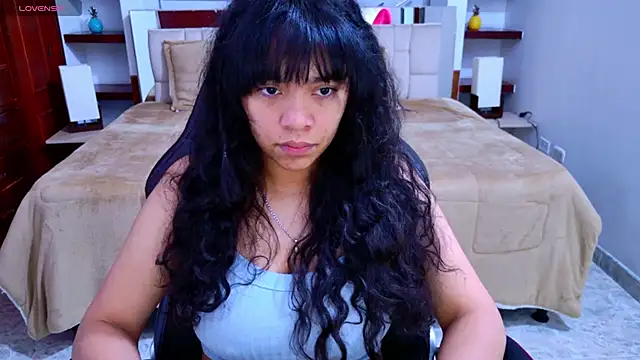 laureentt  online show from 11, 10, 2025