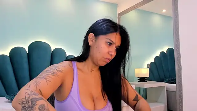 sharlott18 online show from 11, 11, 2025