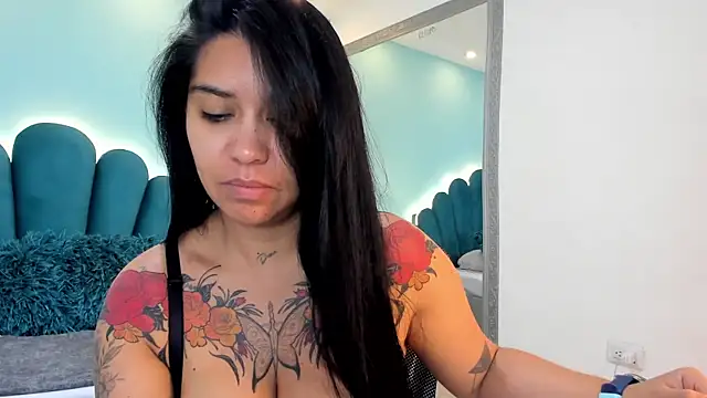 sharlott18 online show from 24, 2, 2026