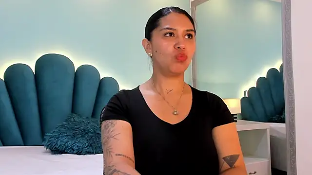 sharlott18 online show from 22, 10, 2025