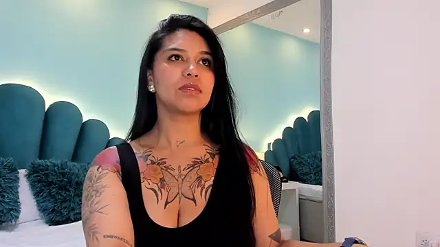 sharlott18 online show from 18, 2, 2026