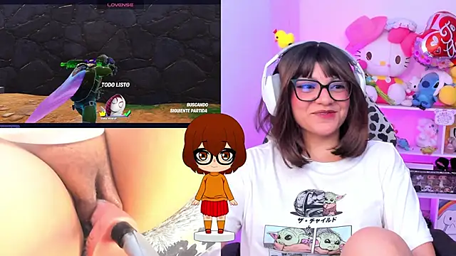 Snapshot of cinna_monroll chatting on 8, 10, 2025 cinna monroll online show from 8, 10, 2025