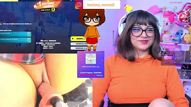 Snapshot of cinna_monroll chatting on 12, 10, 2025 cinna monroll online show from 12, 10, 2025