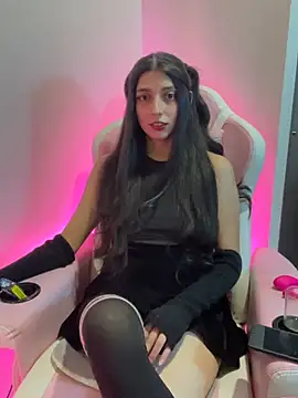 Felicia smok3 online show from 3, 5, 2026