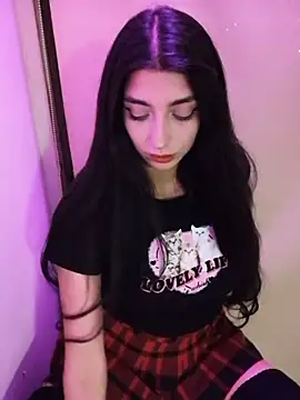 Felicia smok3 online show from 6, 12, 2024
