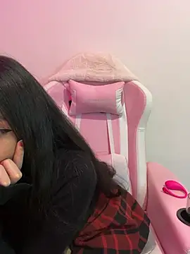 Snapshot of Felicia_smok3 chatting on 5, 7, 2026 Felicia smok3 online show from 5, 7, 2026