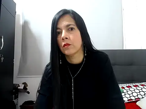 Snapshot of Alexxawinter chatting on 6, 11, 2025 Alexxawinter online show from 6, 11, 2025