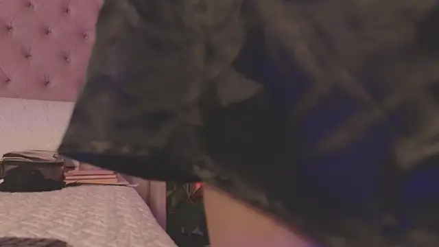  Linoshka 1 online show from 17, 4, 2026