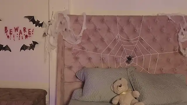  Linoshka 1 online show from 30, 10, 2025