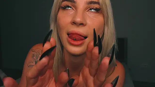 Ashley-Urban online show from 17, 7, 2026