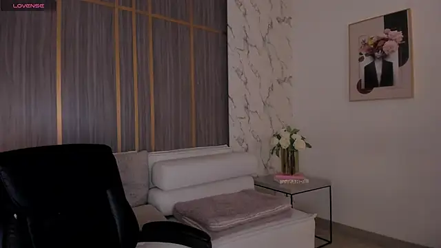 IsabellaAllen online show from 9, 6, 2026