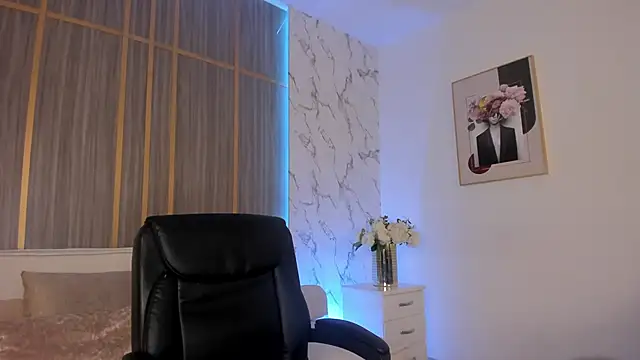 Snapshot of IsabellaAllen chatting on 19, 11, 2025 IsabellaAllen online show from 19, 11, 2025