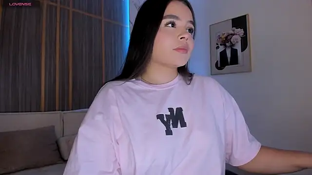 Snapshot of IsabellaAllen chatting on 14, 10, 2025 IsabellaAllen online show from 14, 10, 2025