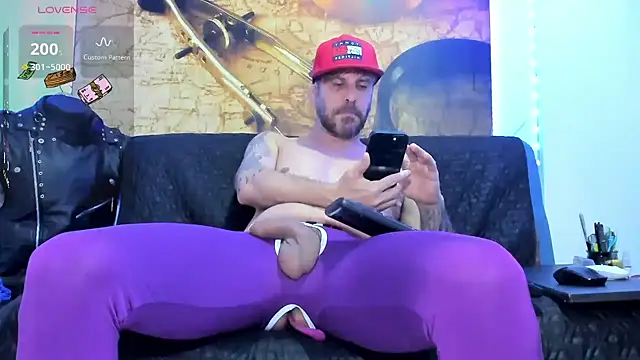Snapshot of johny_bluexxx chatting on 20, 9, 2025 johny bluexxx online show from 20, 9, 2025