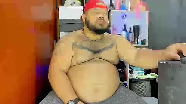 Latino bigcock online show from 9, 3, 2025