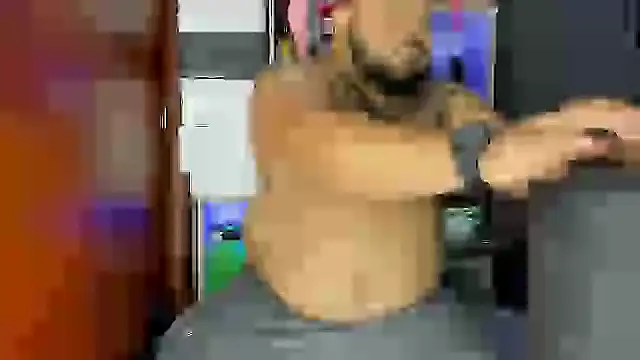 Latino bigcock online show from 11, 3, 2025