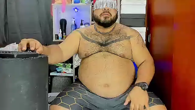 Latino bigcock online show from 27, 2, 2025