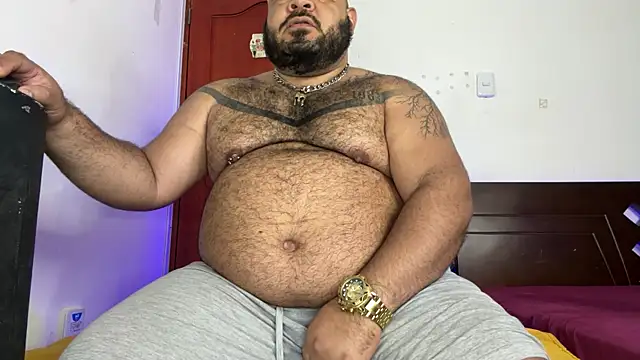 Latino bigcock online show from 17, 10, 2025