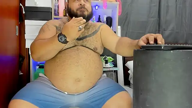 Latino bigcock online show from 1, 2, 2025